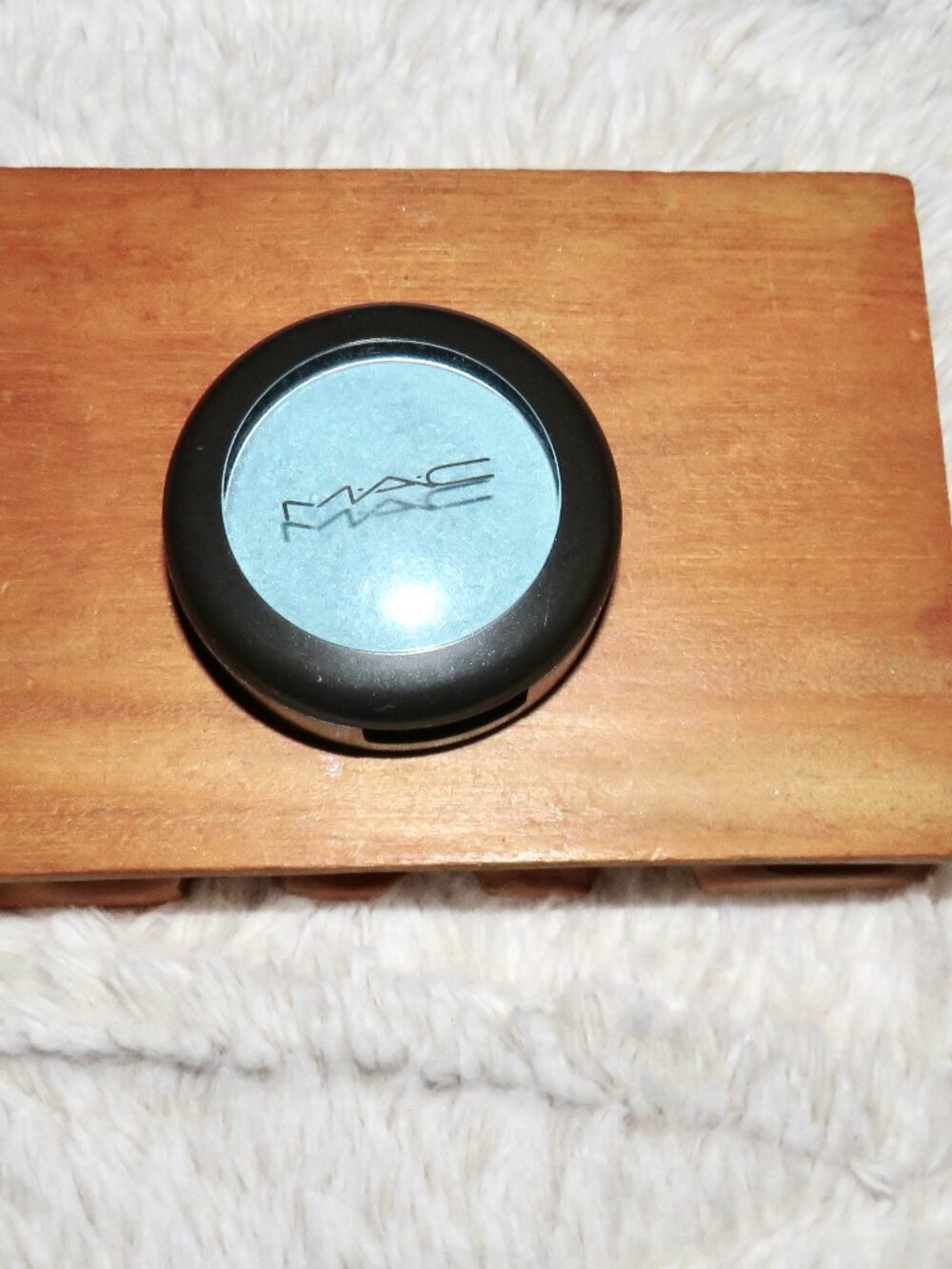MAC Cosmetics Halftone Blue Eyeshadow –From  Colour Theory Collection